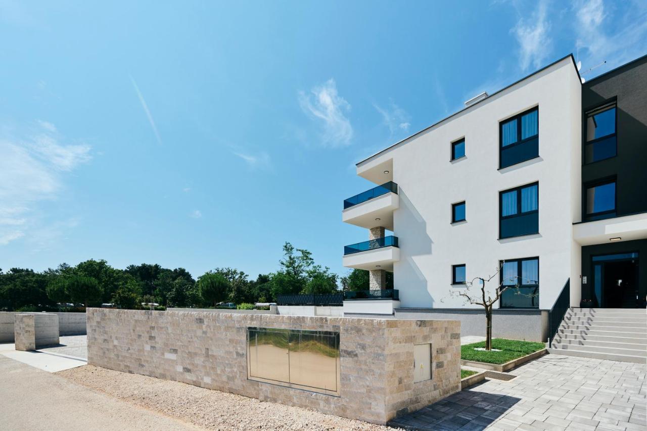 Apartments San Maris Умаг Экстерьер фото