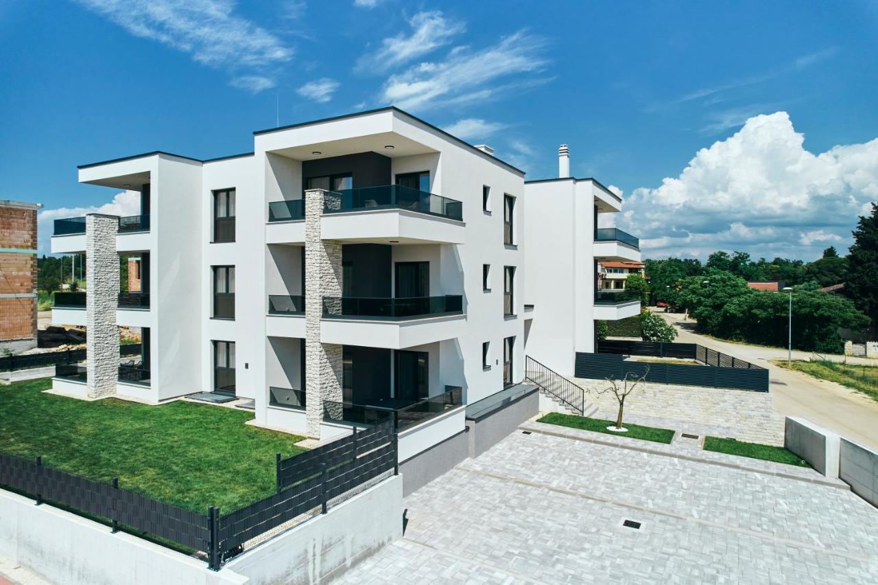 Apartments San Maris Умаг Экстерьер фото